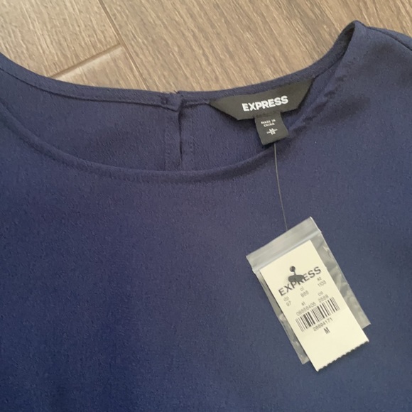 Express Blouse dark blue Size M NWT - Picture 2 of 2